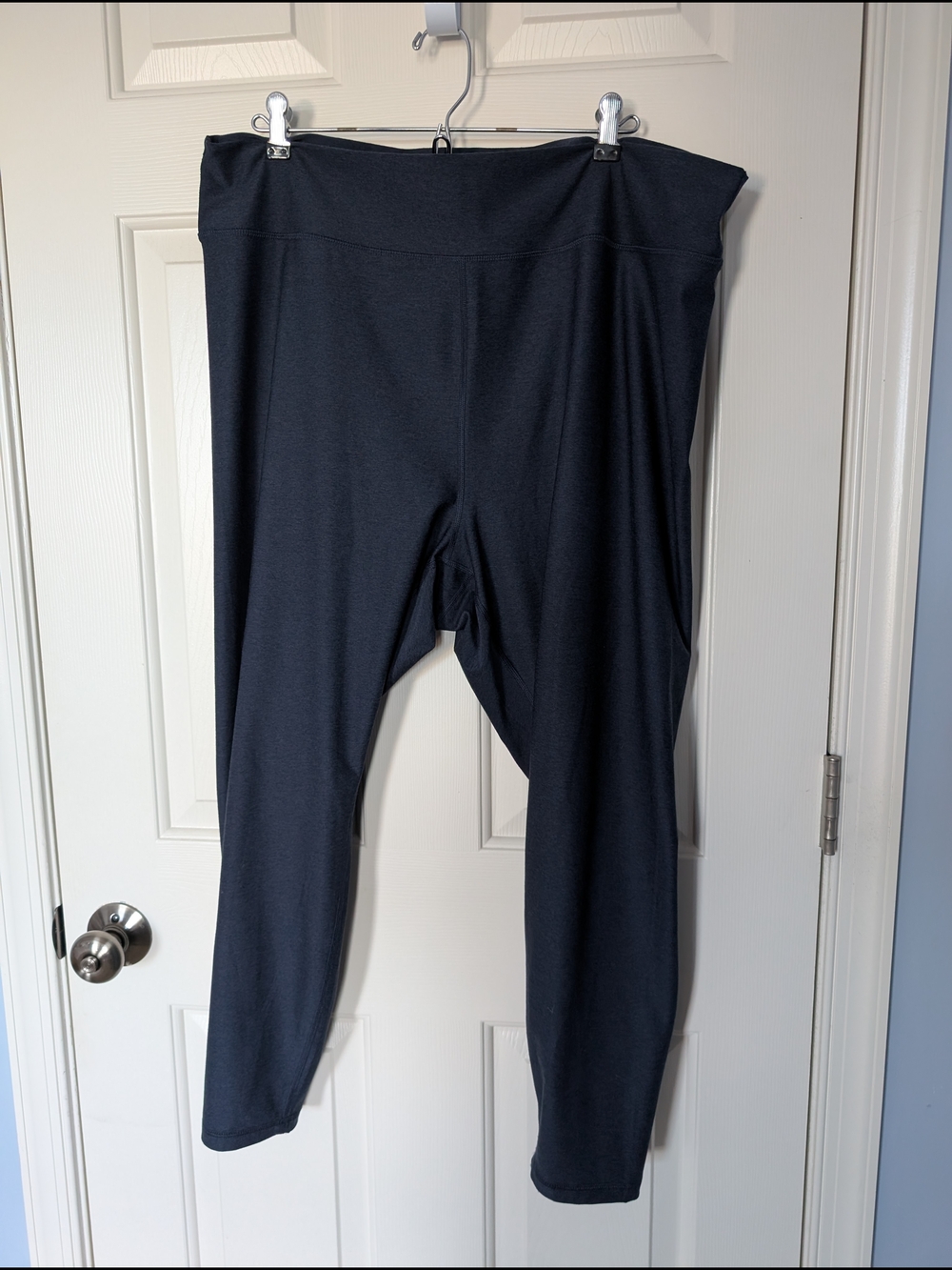Old Navy Cloud+ athletic leggings